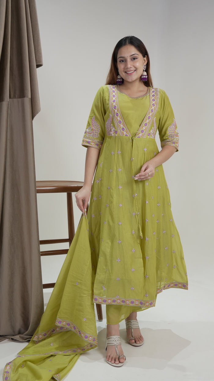 LIRIL GREEN SHRUG SET
