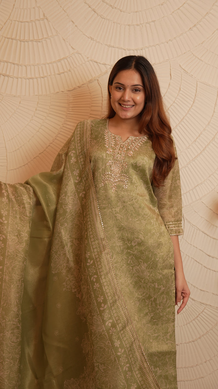 GREEN TISSUE SILK SET