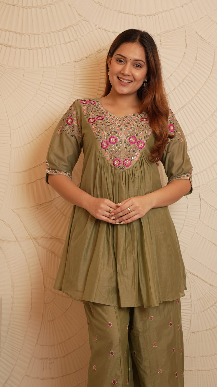 GREEN PLAZZO SET