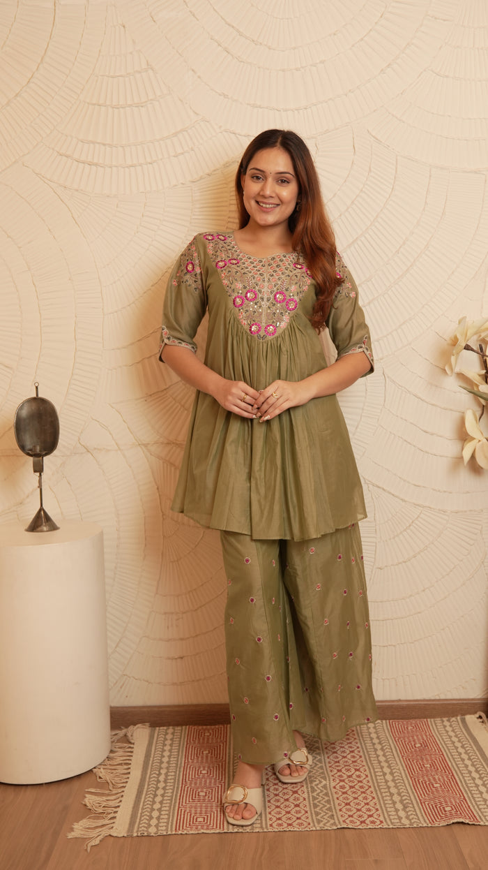 GREEN PLAZZO SET
