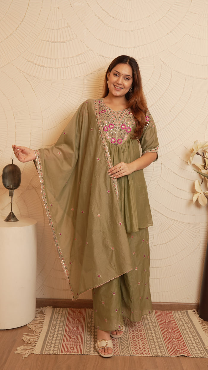 GREEN PLAZZO SET